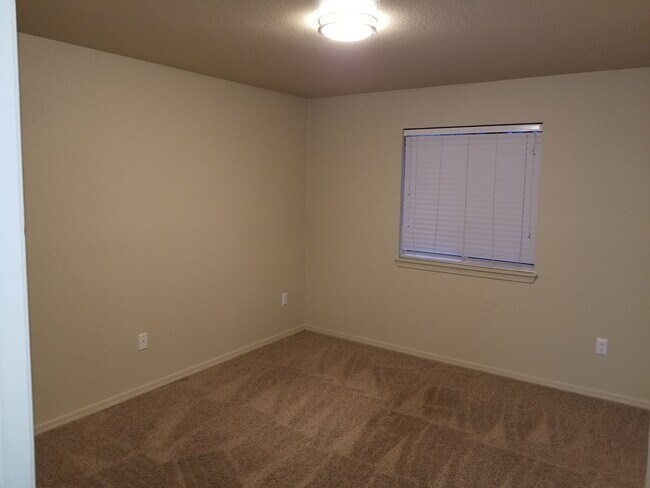 Building Photo - Upgraded West-Flagstaff Condo in the Arbor...