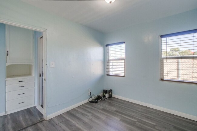 Building Photo - HALF OFF First Months Rent w/ move in before July 4th!!!