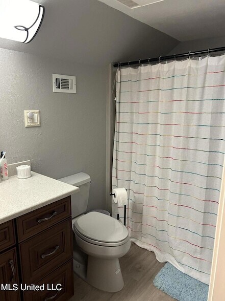 Building Photo - 14008 Dundeewood Rd