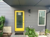 Building Photo - 4 Star Green Built 2-Bedroom, 2-Bath + Den Townhome