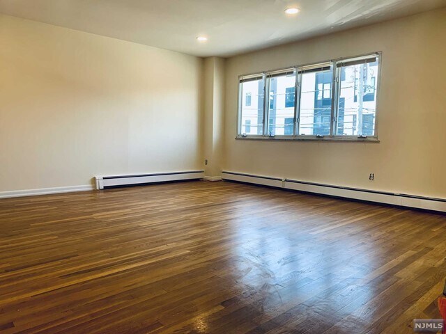 Building Photo - 1440 10th St