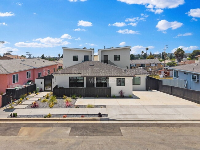 Building Photo - 2722 Nye St