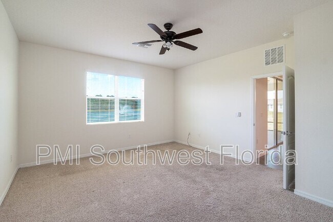 Building Photo - 5928 Silver Palm Blvd