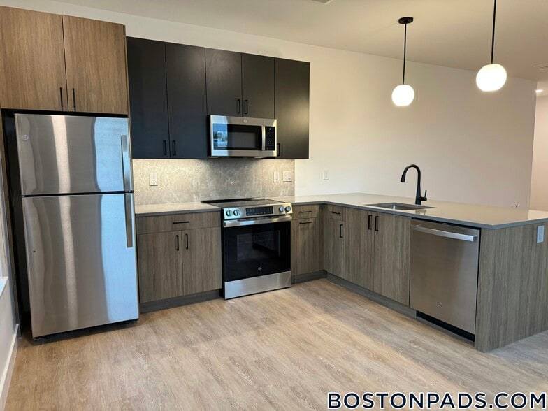 Building Photo - 199 Gardner St