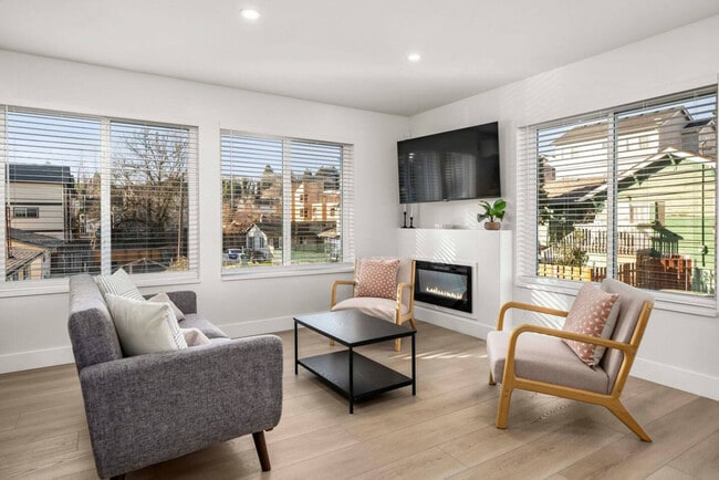 Building Photo - 7719 Renton Ave S