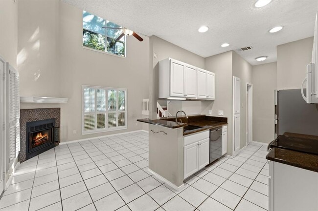 Building Photo - 2520 Quarry Rd