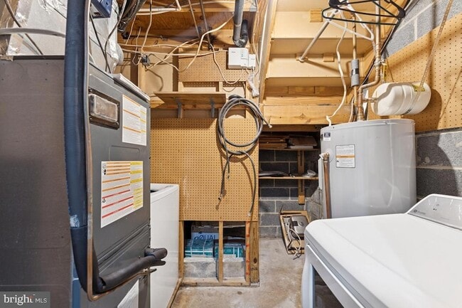 Building Photo - 9877 Whiskey Run