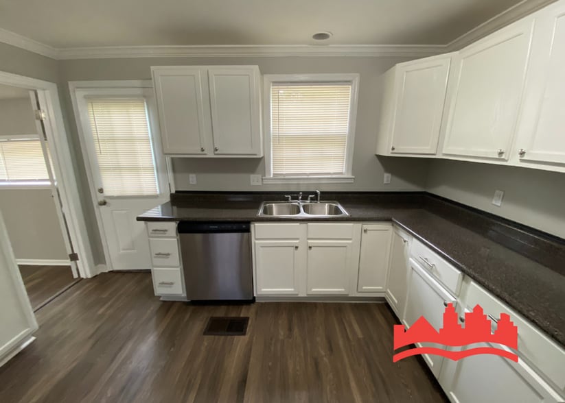 Building Photo - 956 Goodman St