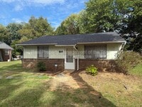 Building Photo - 1415 Comstock Ln