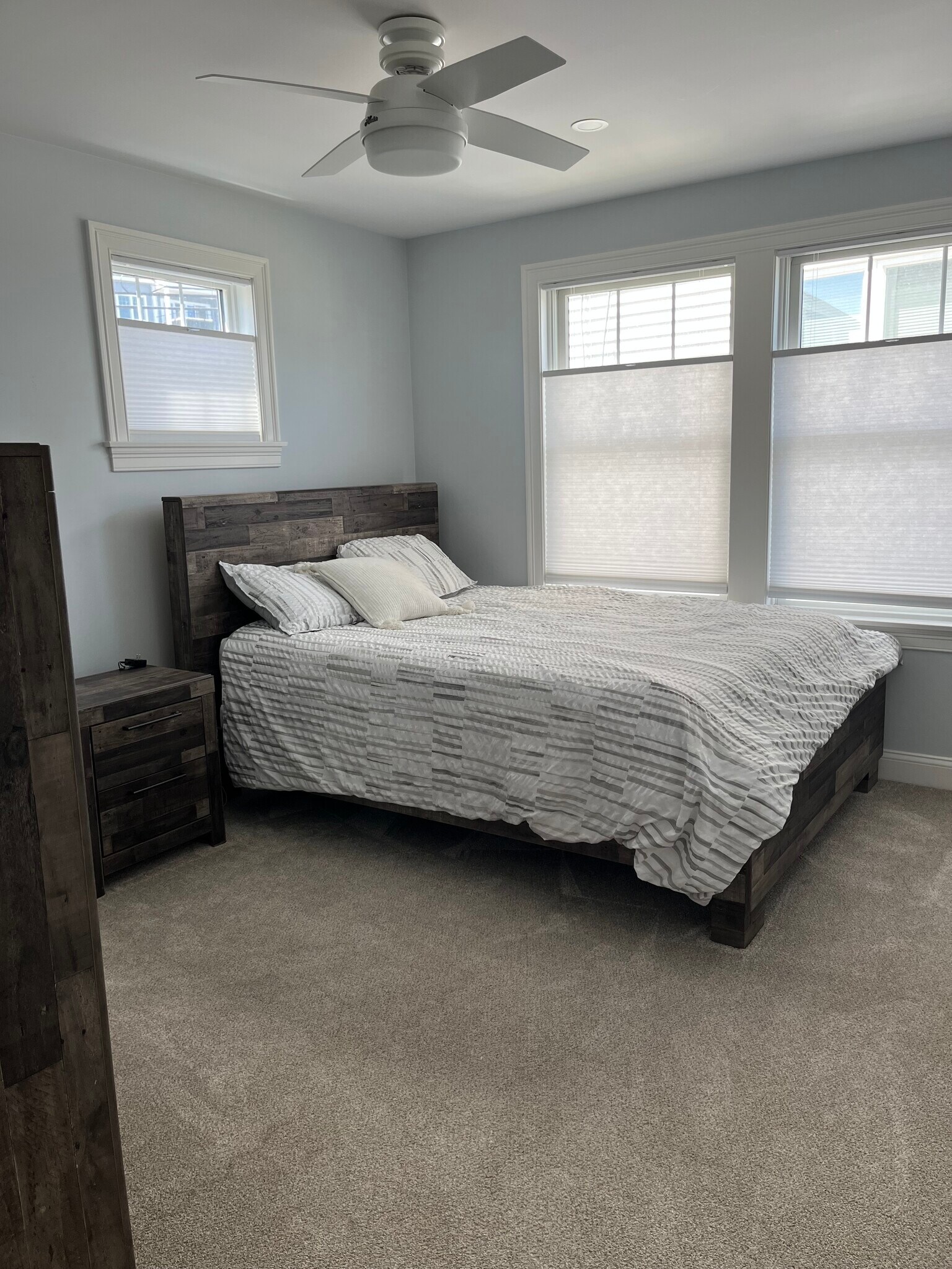 Building Photo - 2 1/2 Dumas Ave