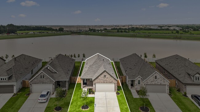 Building Photo - 6742 Sunset Velvet Dr