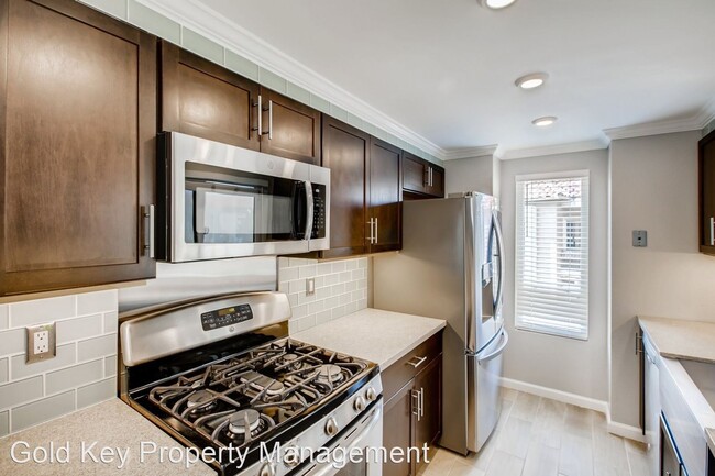 Building Photo - 2 br, 2 bath House - 11150 Kelowna Rd. #72