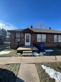 Building Photo - 2515 S Ellis Ave