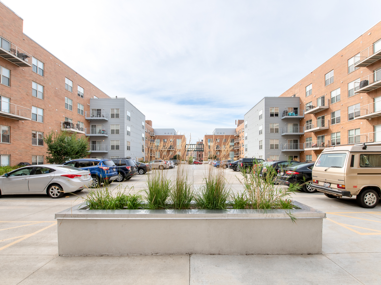 Courtyard - Jefferson Block Apartments