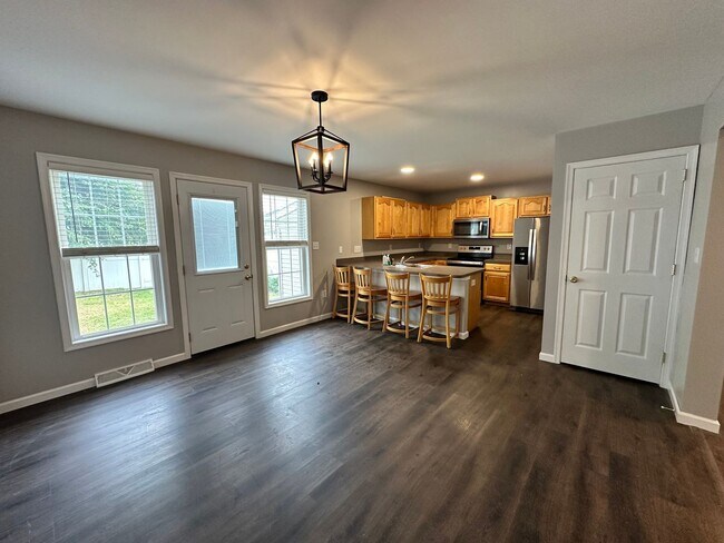 Building Photo - 206 Lighthouse Dr