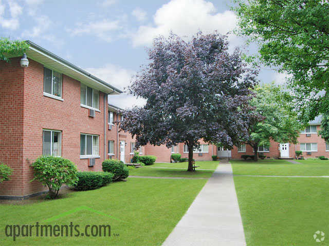 Primary Photo - Brambury Ridge Apartments