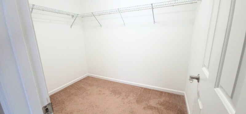 Building Photo - 2 Dansford Ln