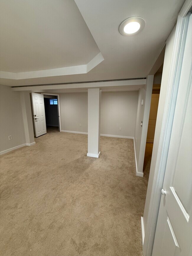 Building Photo - 34 Zella St