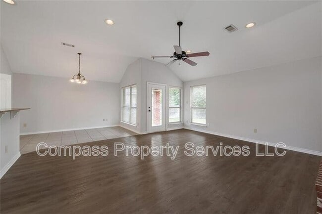 Building Photo - 3120 Lippizan St