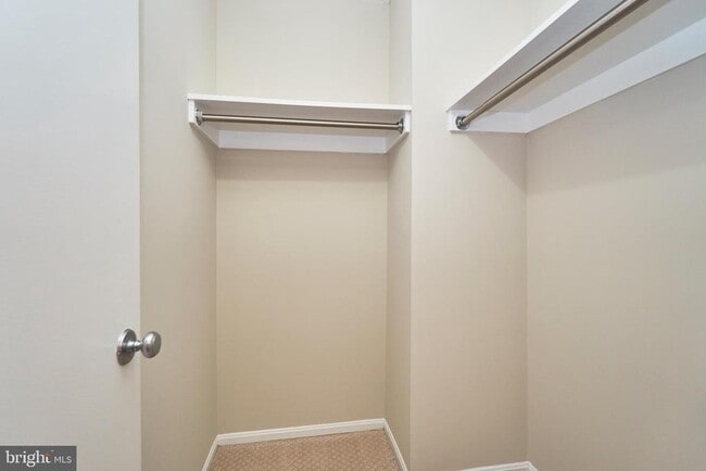 Building Photo - 8360 Greensboro Dr