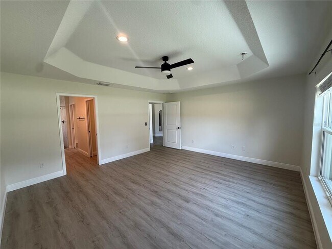 Building Photo - 16382 SE 83rd Ave