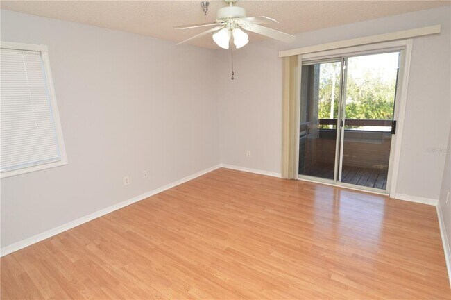 Building Photo - 10263 Gandy Blvd N