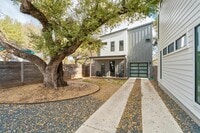 Building Photo - 1183 Oak Grove Ave