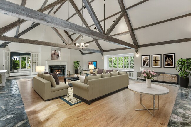 Building Photo - 430 Orienta Ave