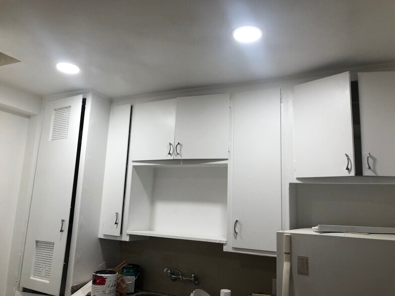 Kitchen - 7223 Washington Ave