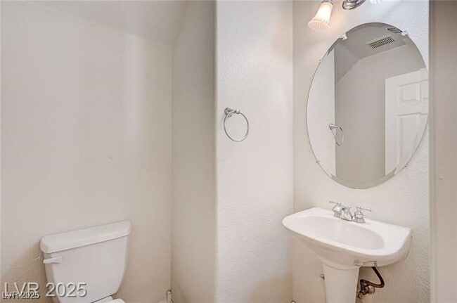 Building Photo - 9264 Cantana St