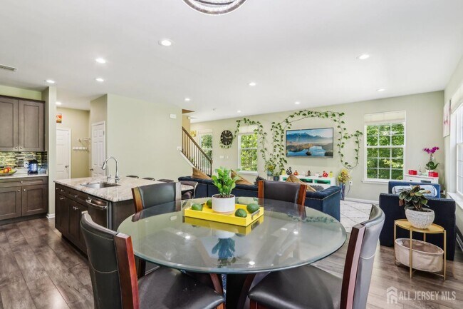 Building Photo - 206 Shields Ct