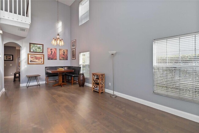 Building Photo - 9797 Portofino Dr