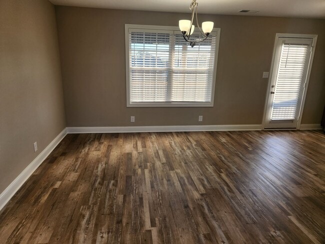 Building Photo - Beautiful 4 Bedroom with Bonus Room Home A...