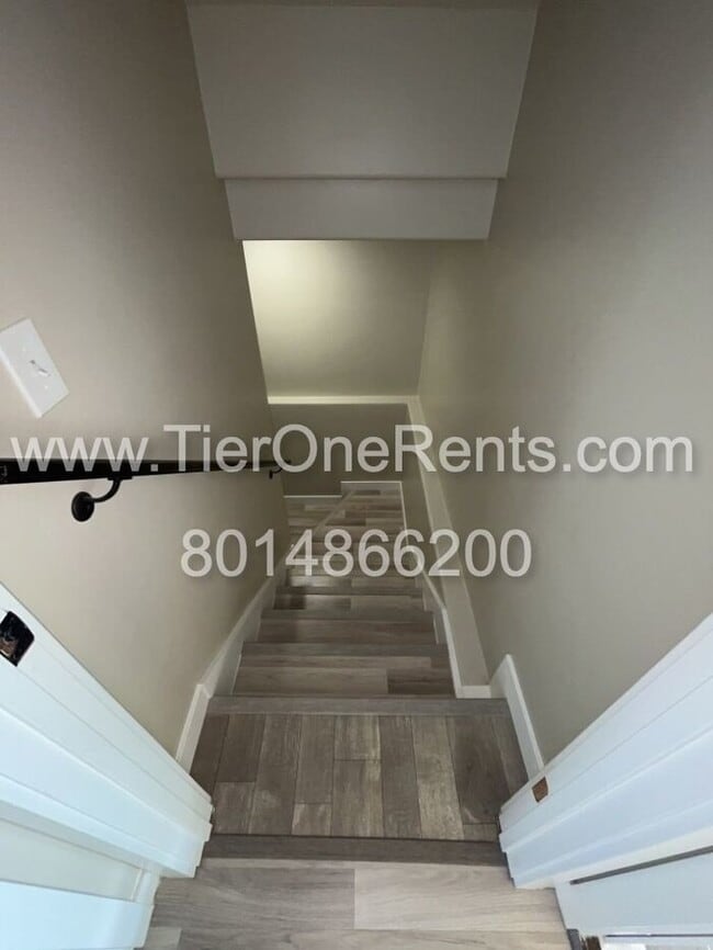 Building Photo - This property offers a NO DEPOSIT option a...