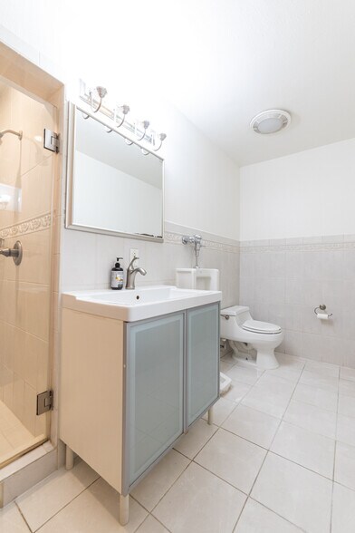 Bathroom1 - 1367 Virginia Ave