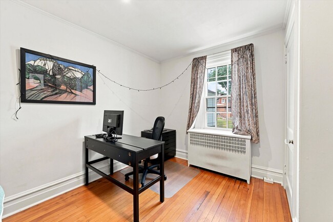 Building Photo - Beautiful 3B/2B Twin with Off-Street Parking in West Chester Borough