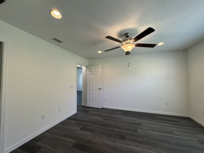 Building Photo - 294 Malauka Run