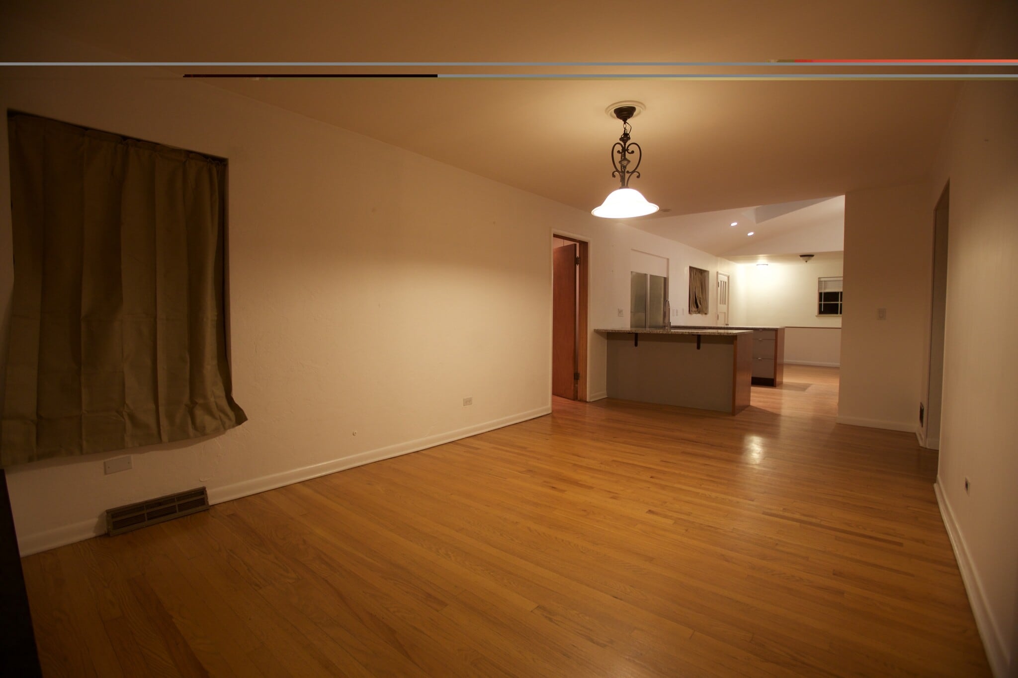 Dining room - 145 Ivanhoe St