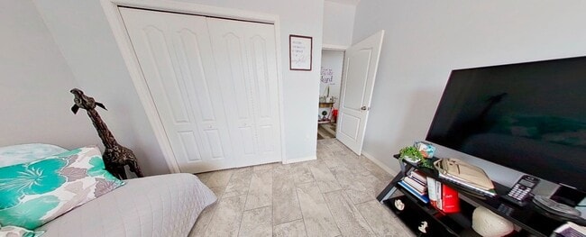 Building Photo - Townhouse For Lease in Saint Cloud