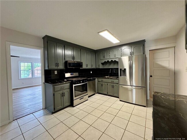 Building Photo - 1837 Glenwick Dr