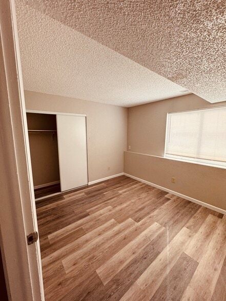 Building Photo - 3310 Cochran Dr