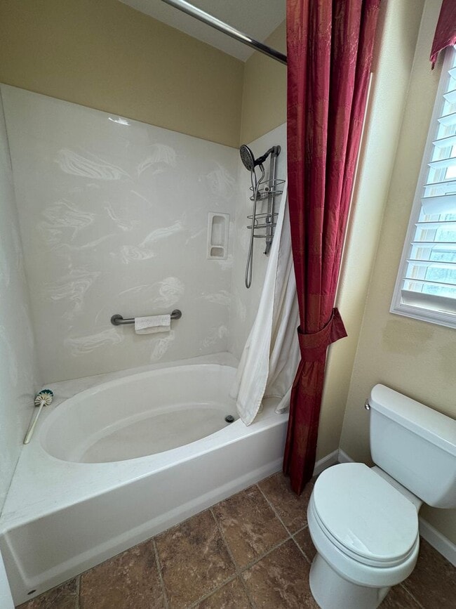 Building Photo - Located in a peaceful and well-maintained senior community, this spacious 3-bedroom, 3.5-bath Plu...