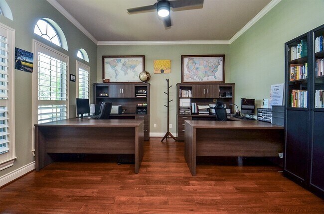 Building Photo - 2239 Monarch Terrace Dr