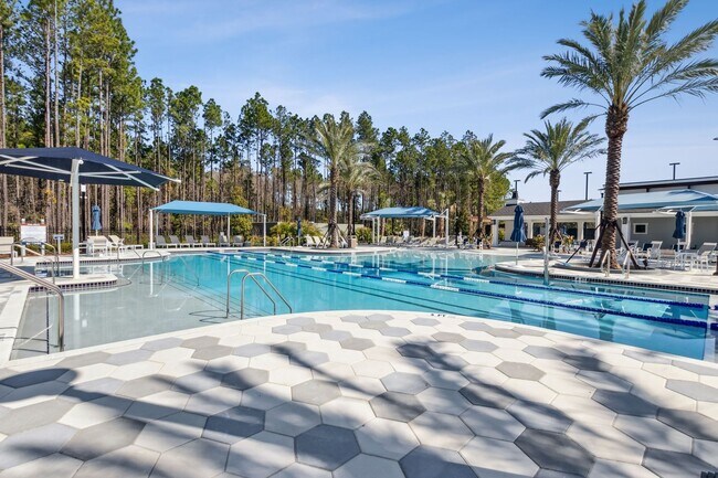 Building Photo - Discover the Ideal 55+ Lifestyle in Your N...