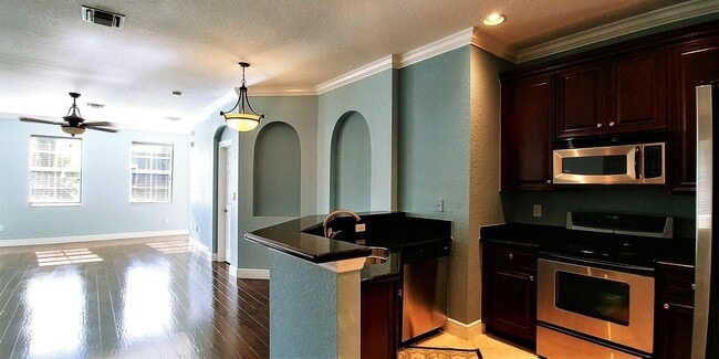 Building Photo - 127 Seagrape Dr
