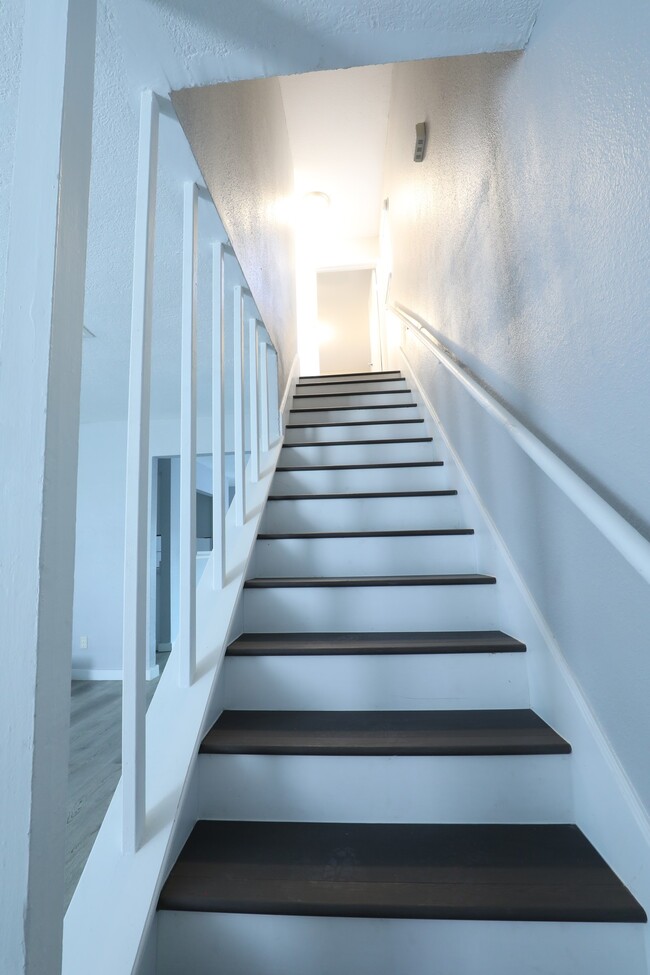 Building Photo - 4624 W Orange St