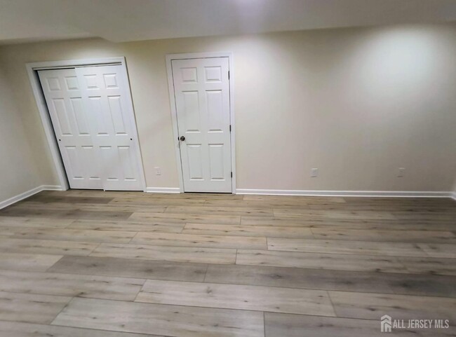 Building Photo - 89 Chariot Ct