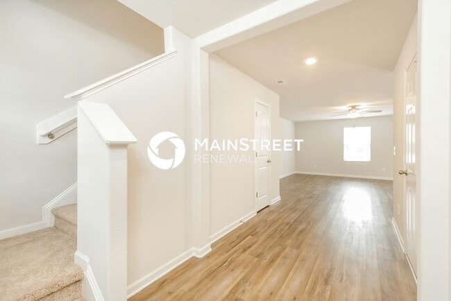 Building Photo - 3 Bedroom Pet-Friendly Home in Zebulon, NC with Main Street Renewal