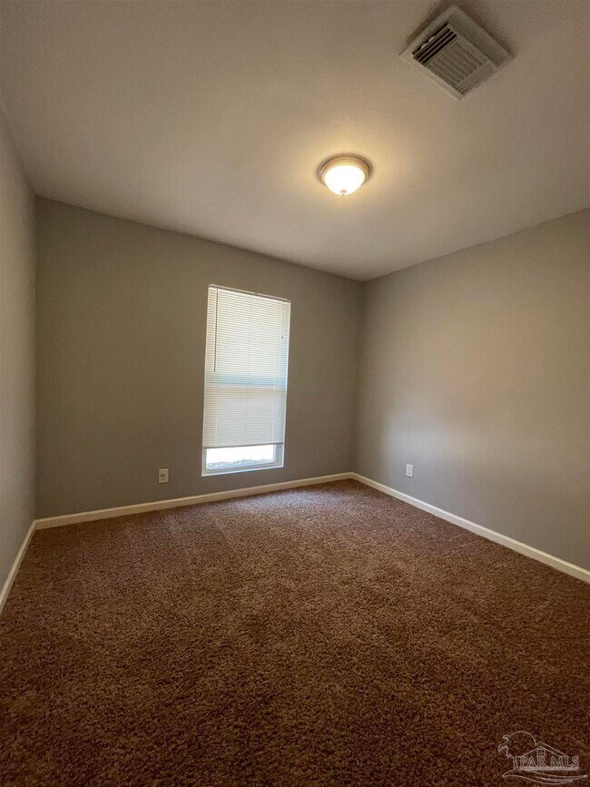 Building Photo - 5212 Parkway Dr