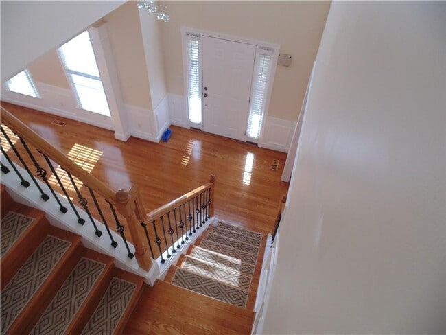 Building Photo - 3895 Deauville Way